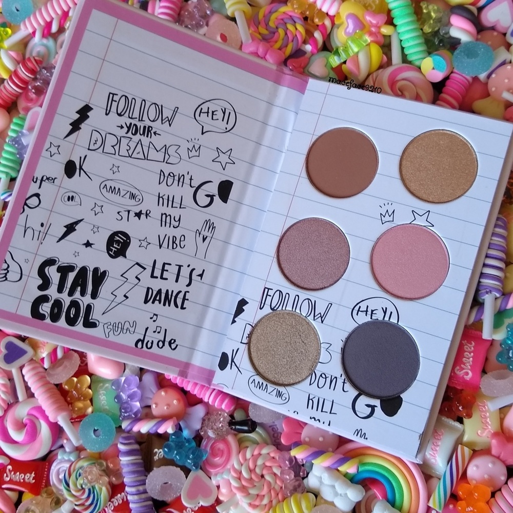 💄 Adorable Mini Notebook Pallete💄